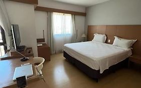 Flat Araucaria Plaza